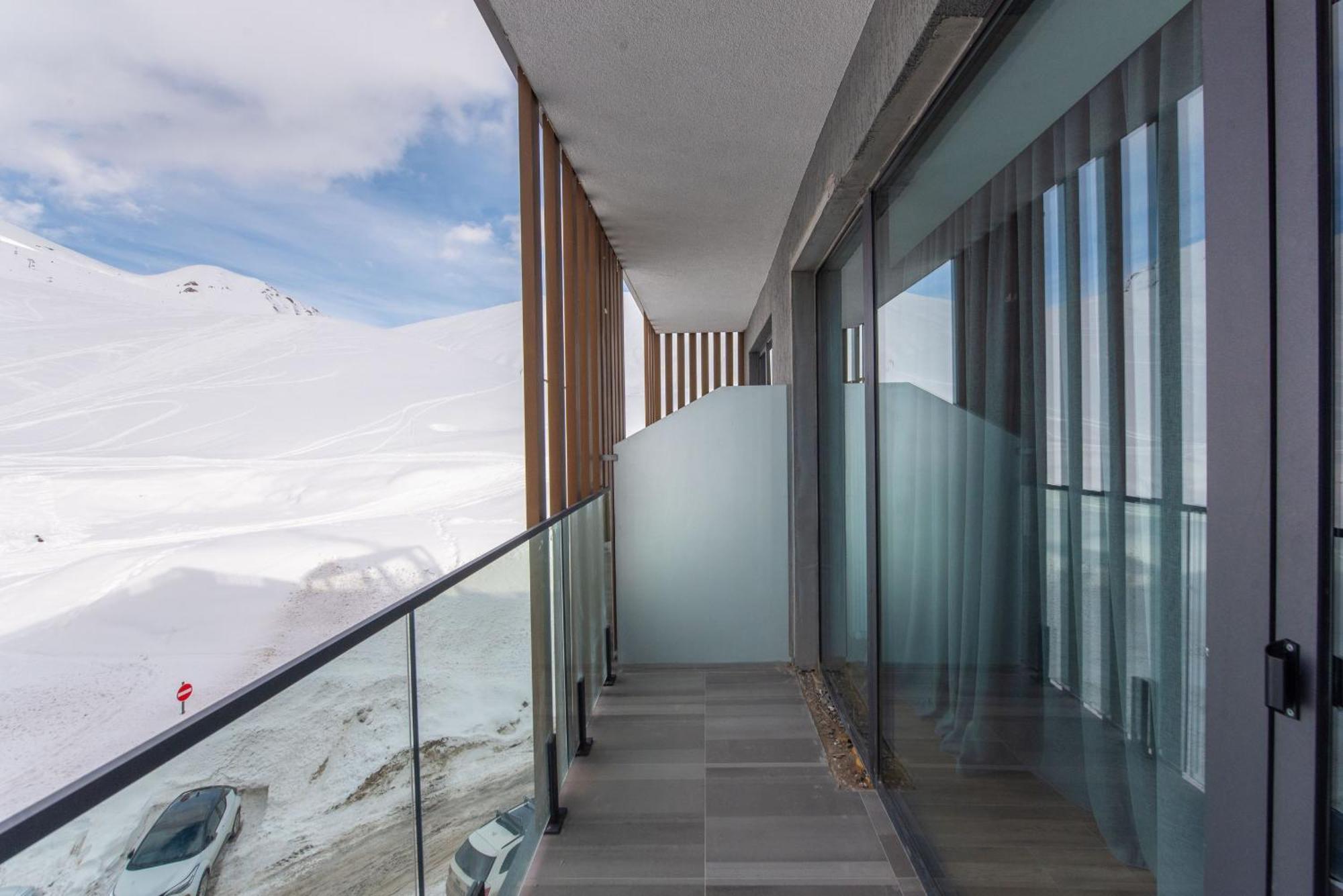 Gudauri Atrium Aparthotel Eksteriør bilde
