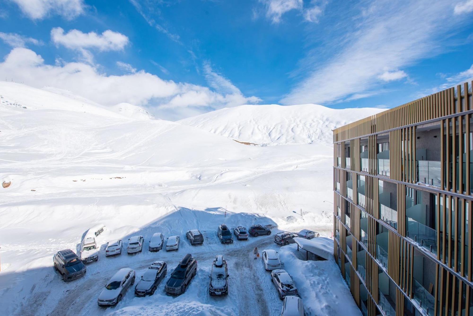 Gudauri Atrium Aparthotel Eksteriør bilde
